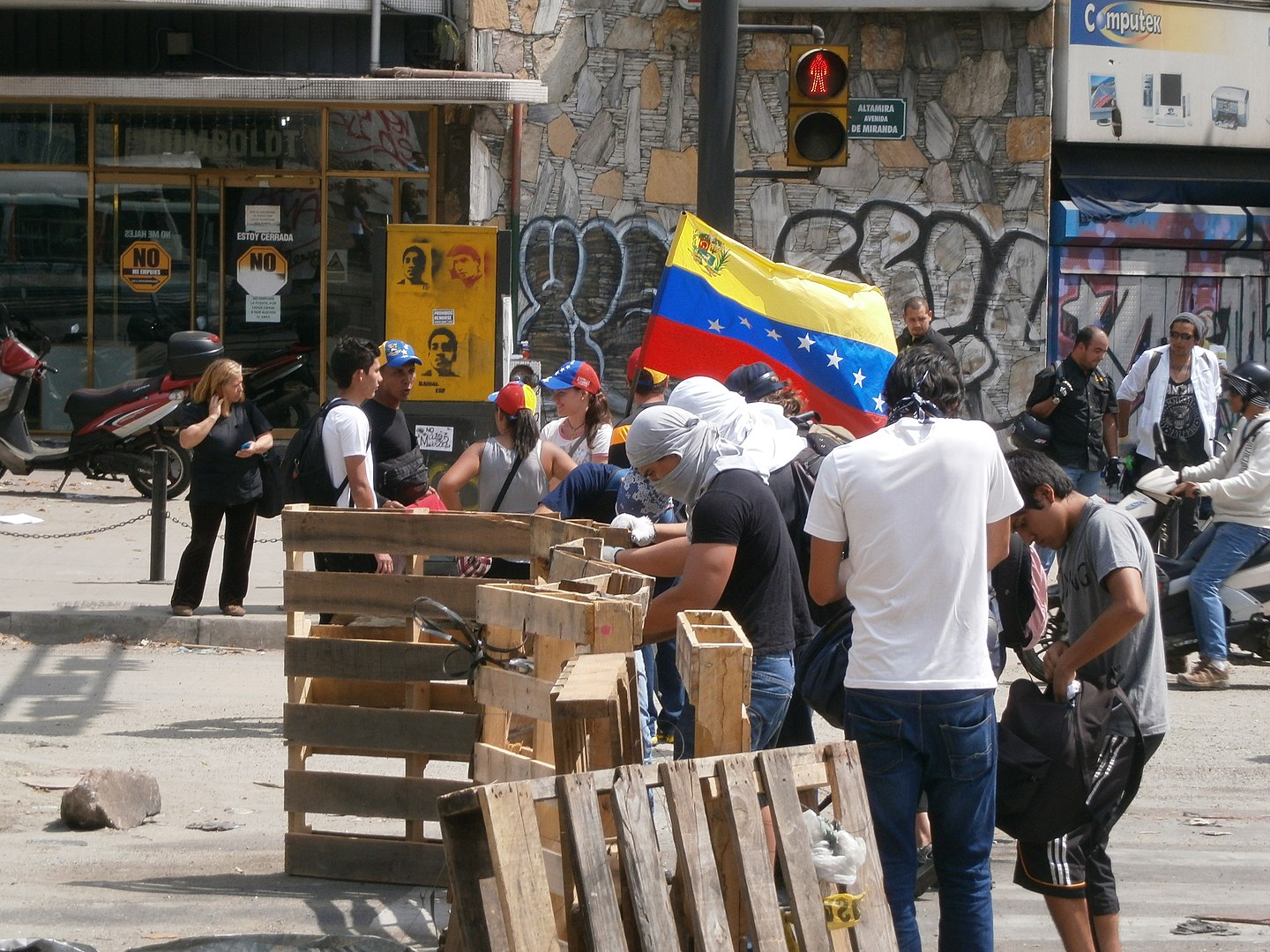 Protes di Venezuela Negara Miskin Kaya Minyak Subsidi